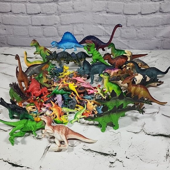 Huge 100 Piece Dinosaur Collection Toys Collectibles Lot...